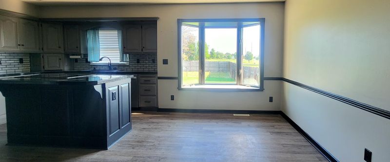 1706 E Rockhill Ct, Derby, KS 67037