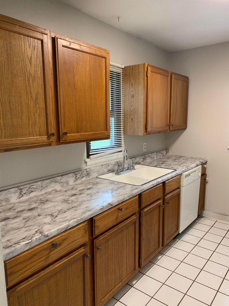 1319 E Frontenac St, Park City, KS 67219