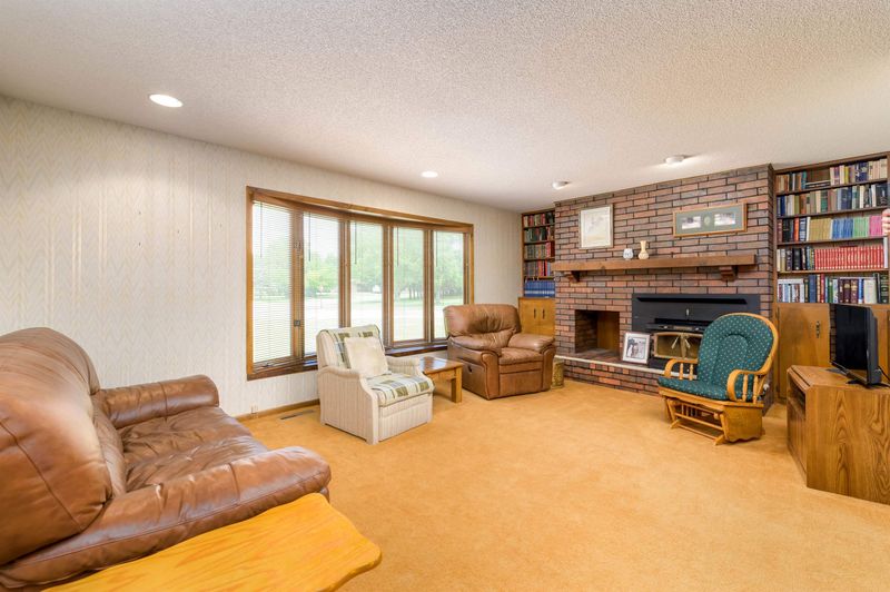 250 N 1st St, Clearwater, KS 67026