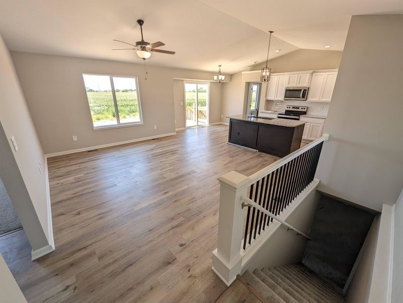 242 Summer Ct, Newton, KS 67114