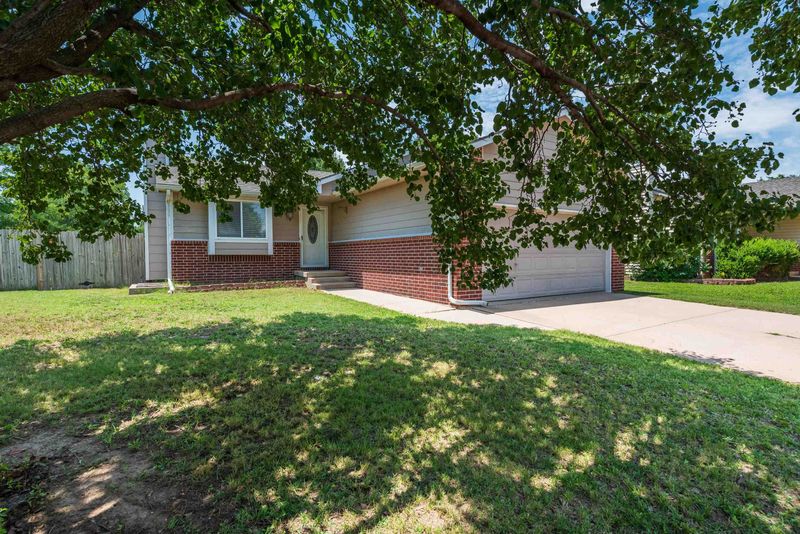 10326 W Haskell Ct, Wichita, KS 67209