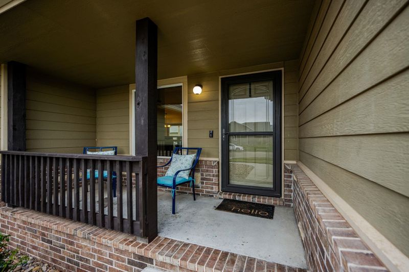2208 E Sunset St, Goddard, KS 67052