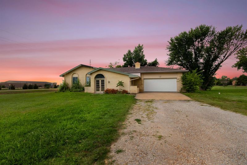 891 E 144th Ave N, Peck, KS 67120