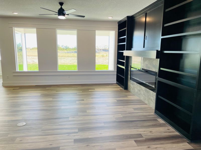 8477 E Deer Rn, Bel Aire, KS 67226