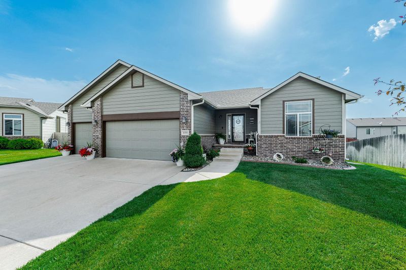 11331 W Wilkinson Ct, Maize, KS 67101