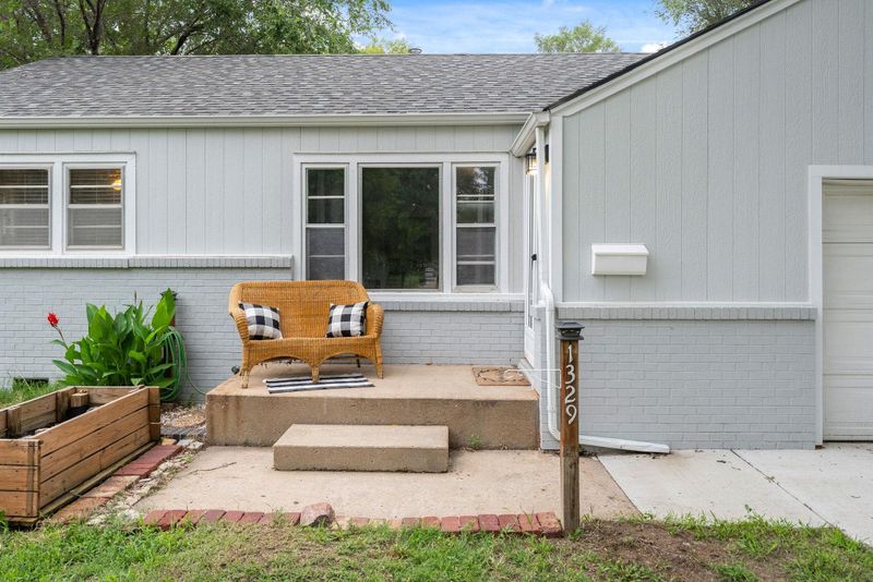 1329 Pauline St, Augusta, KS 67010