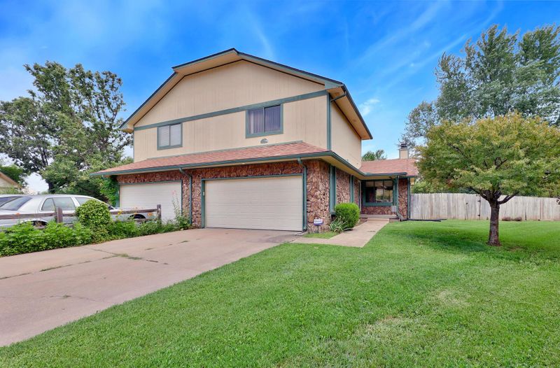 600 N Tanglewood Rd, Derby, KS 67037