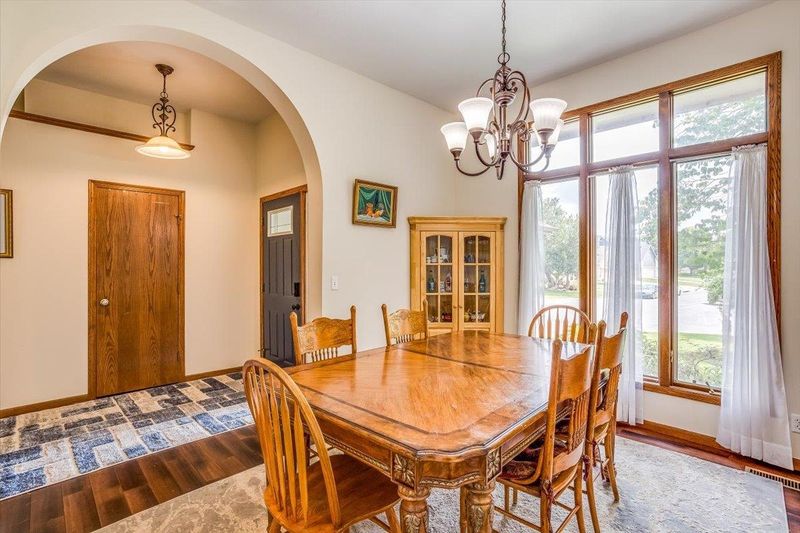 201 Bent Tree Ct, Andover, KS 67002