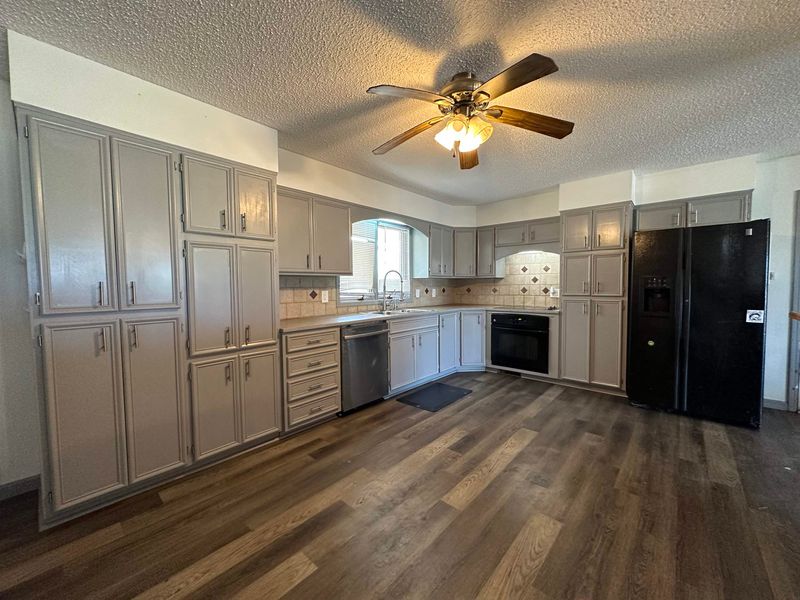 2808 SE Munson Hill Rd, El Dorado, KS 67042
