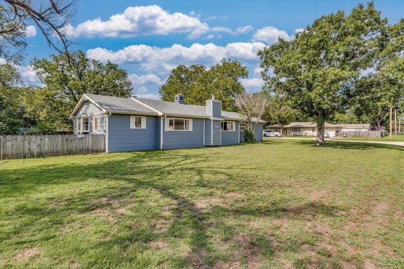 1601 E 45th St S, Wichita, KS 67216