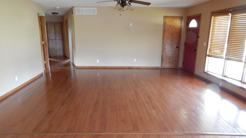 6533 S Eagle Dr, Derby, KS 67037