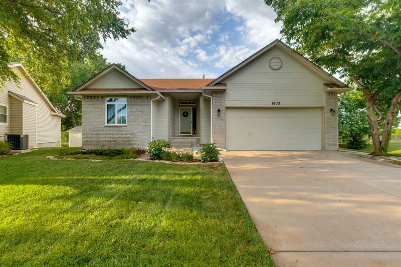 6103 E Brookview St, Wichita, KS 67220