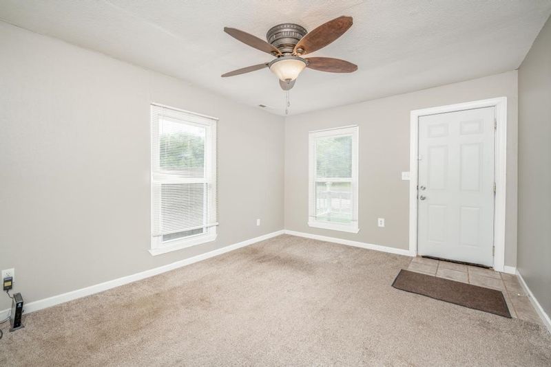 118 W Albert St, Maize, KS 67101