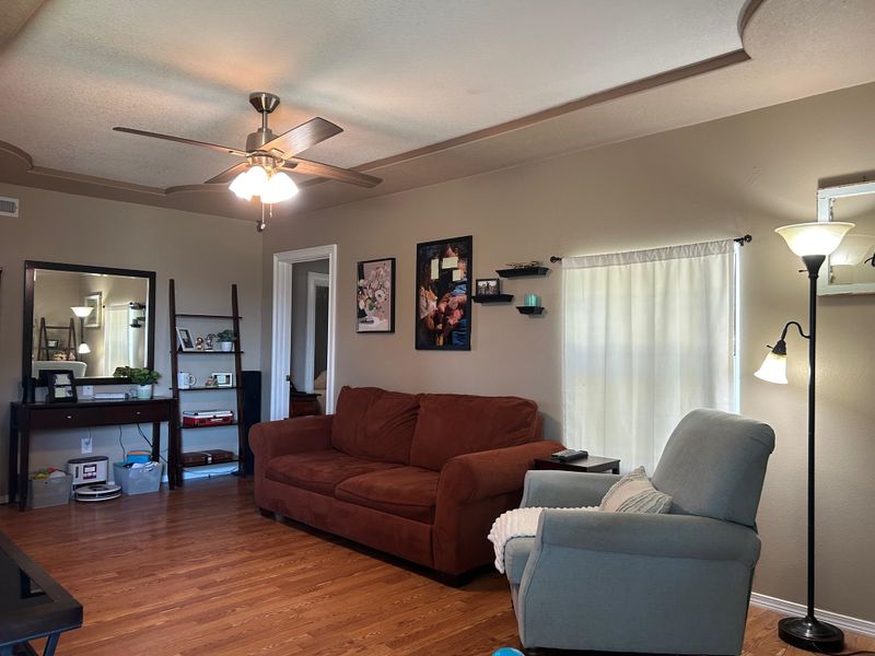 500 E 49th St N, Park City, KS 67219-2801