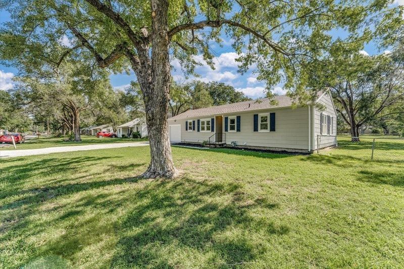 2848 N Charles Ave, Wichita, KS 67204