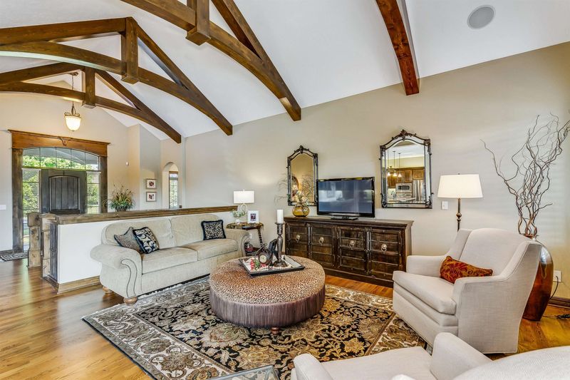 710 N Waterview Pl, Andover, KS 67002