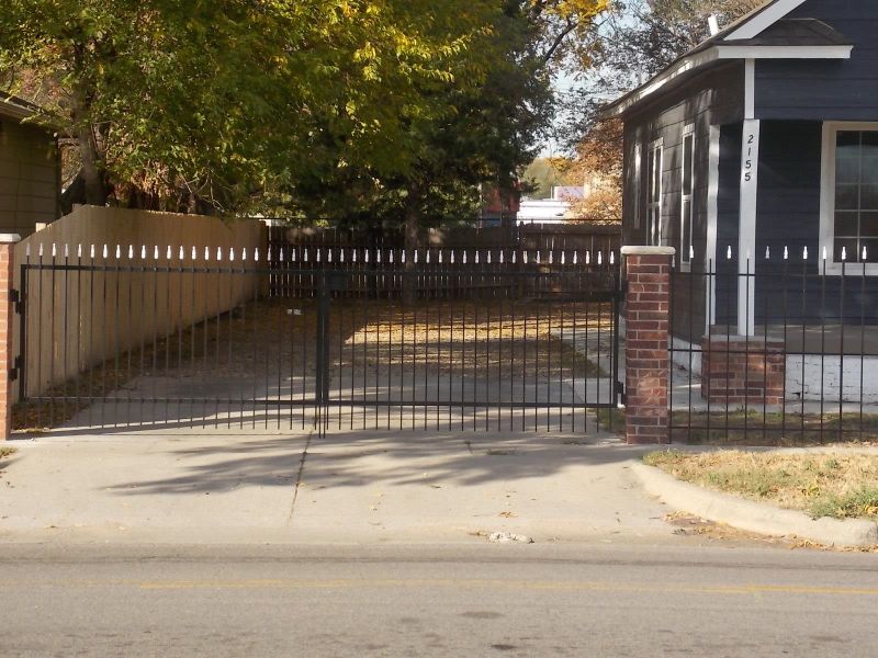 2155 N Waco Ave, Wichita, KS 67203