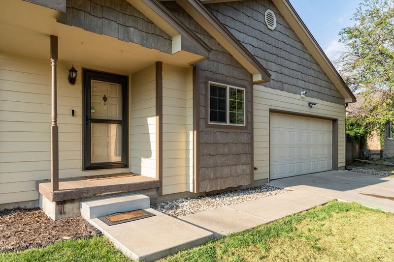 2157 S Lark Ct, Wichita, KS 67209
