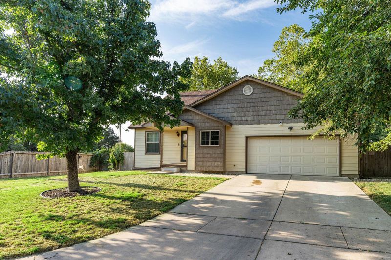 2157 S Lark Ct, Wichita, KS 67209