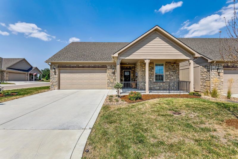 7712 E Turquoise Trl, Bel Aire, KS 67226