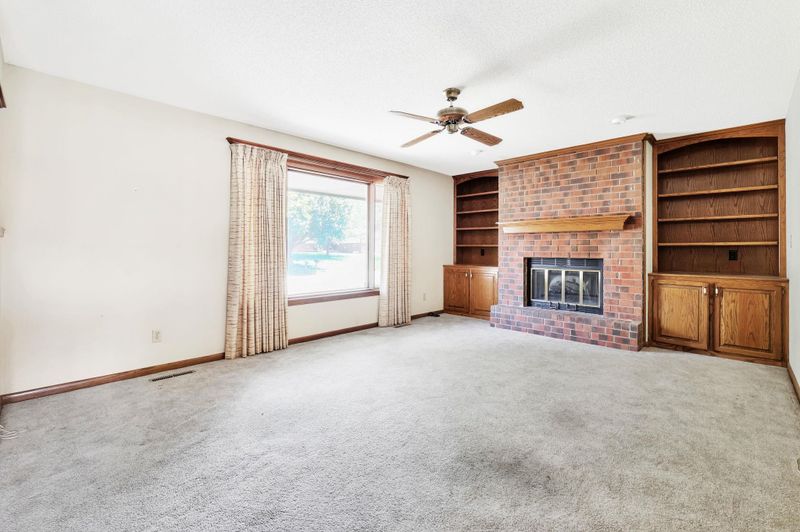 1119 S Hilltop Rd, Derby, KS 67037