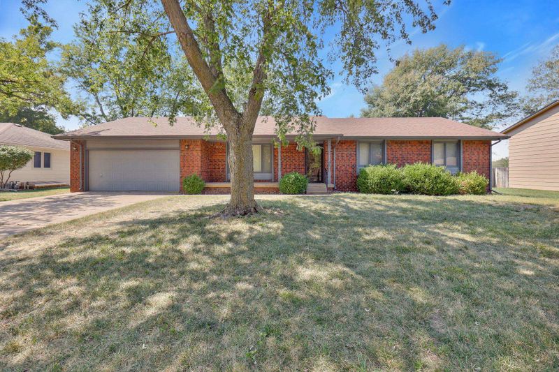 1119 S Hilltop Rd, Derby, KS 67037