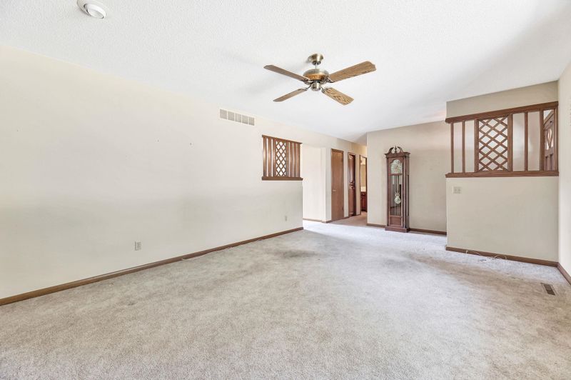 1119 S Hilltop Rd, Derby, KS 67037