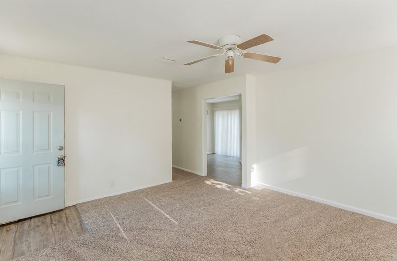 1230 E Arlington St, Park City, KS 67219