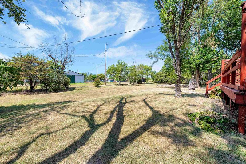 3521 Meadowlark Ln, Winfield, KS 67156
