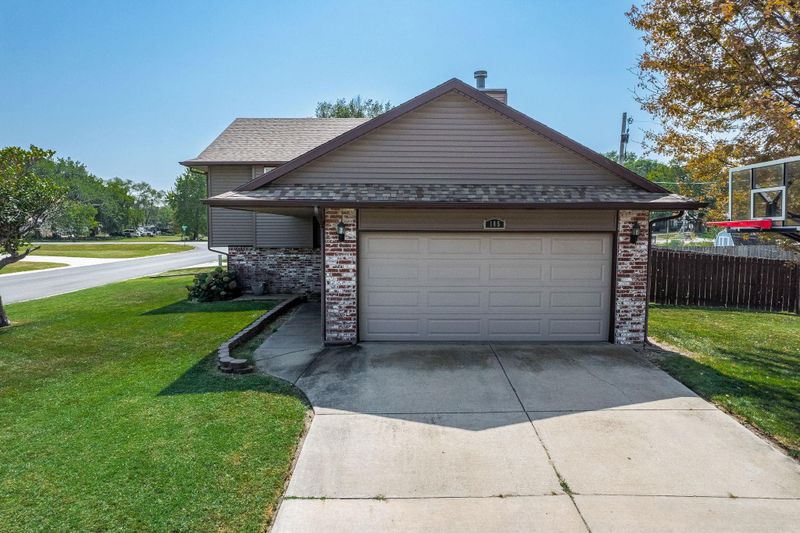 105 N Queen, Maize, KS 67101