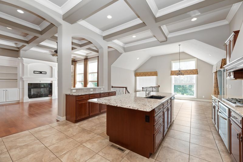 9362 E Wilson Estates Ct, Wichita, KS 67206