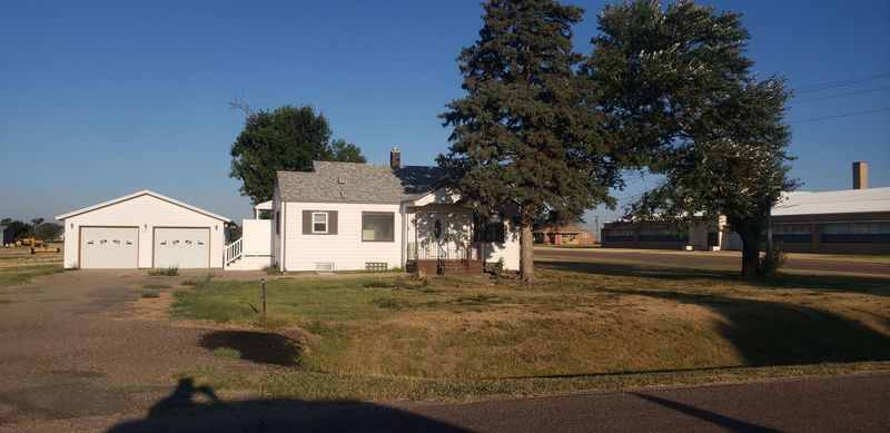 301 S Main, Park, KS 67751