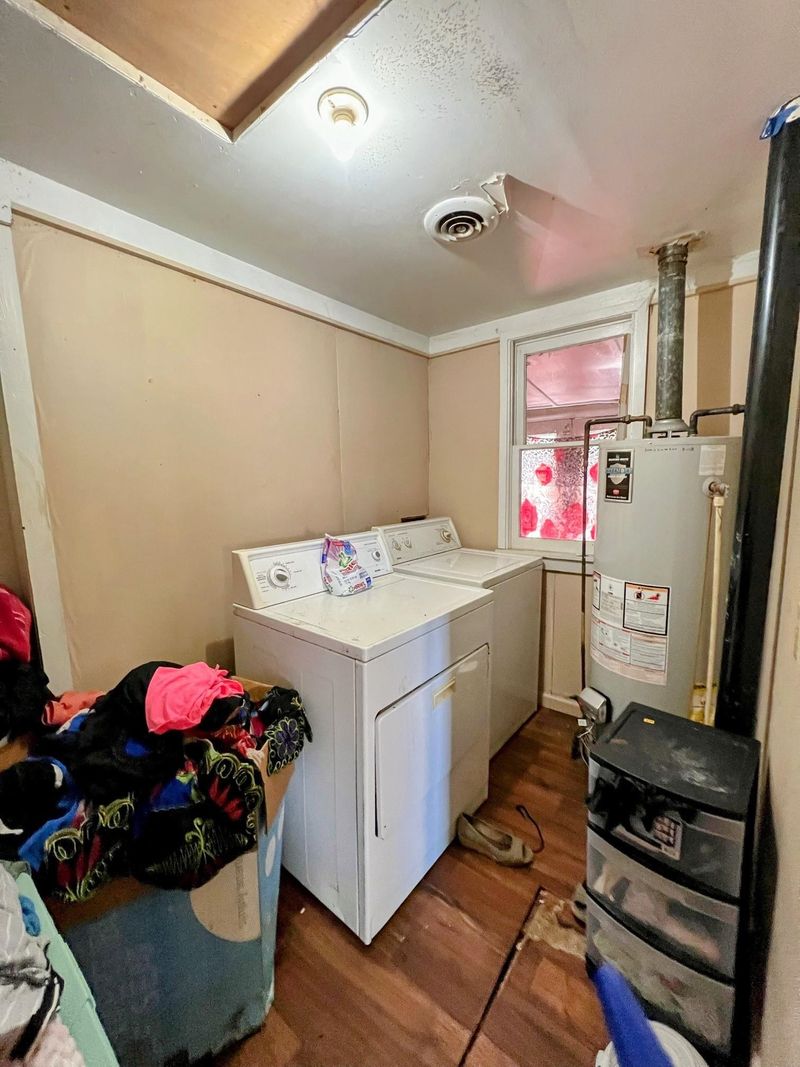 607 E 13th Ave, Winfield, KS 67156