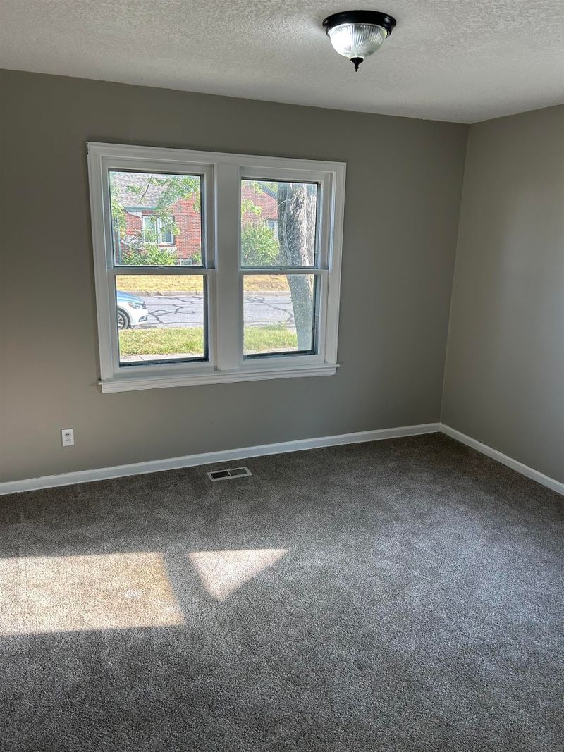 4901 E Orme St, Wichita, KS 67218