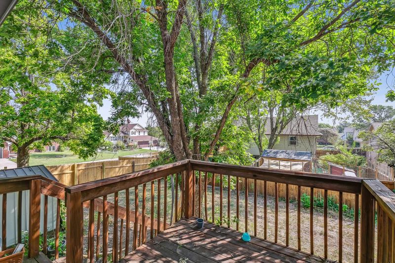 319 E Sandhill Rd, Derby, KS 67037