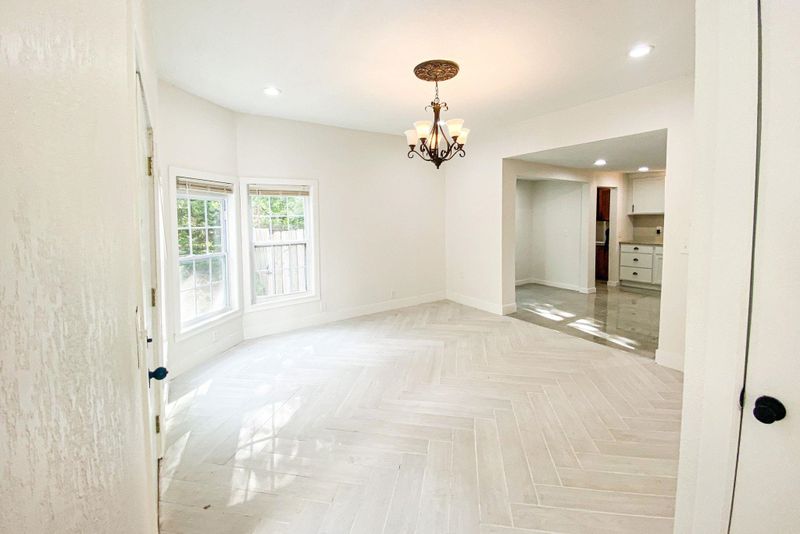 317 E 5th St, Newton, KS 67114