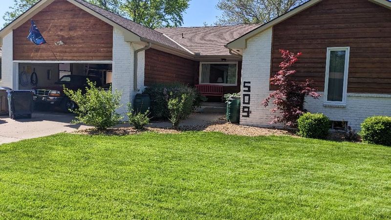 509 E Dover Dr, Valley Center, KS 67147