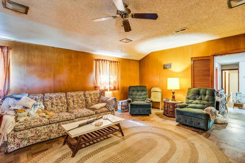 9603 S Rock Rd, Derby, KS 67037