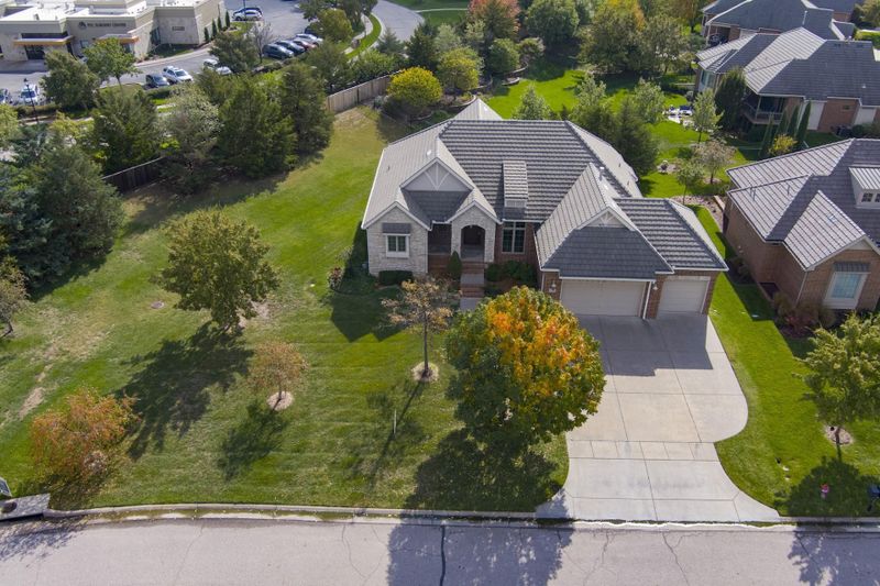 9291 E Wilson Estates Ct, Wichita, KS 67206