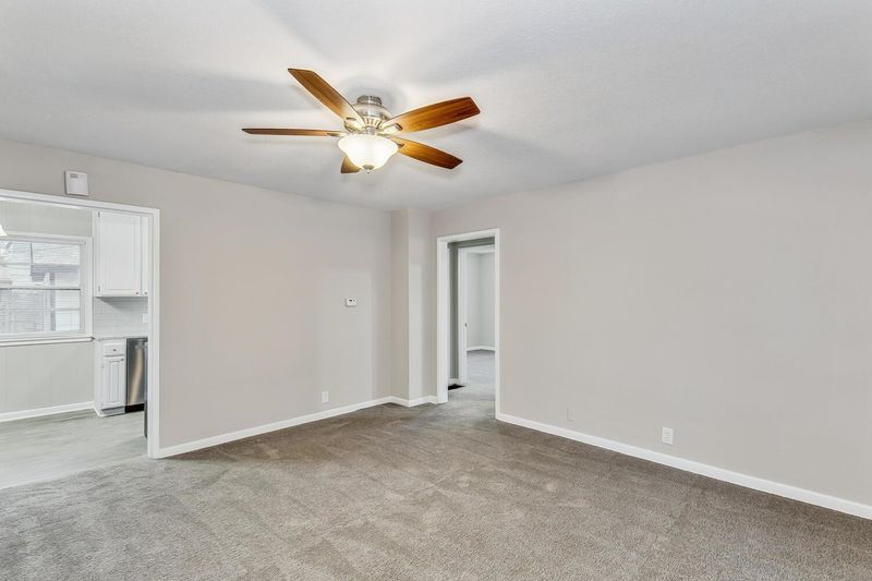 1420 E El Monte St, Wichita, KS 67216