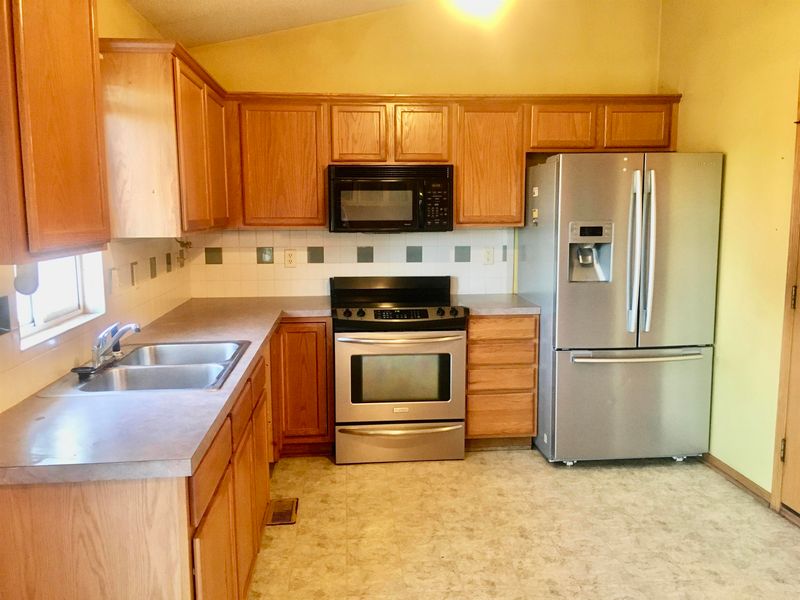 2218 E James, Derby, KS 67037