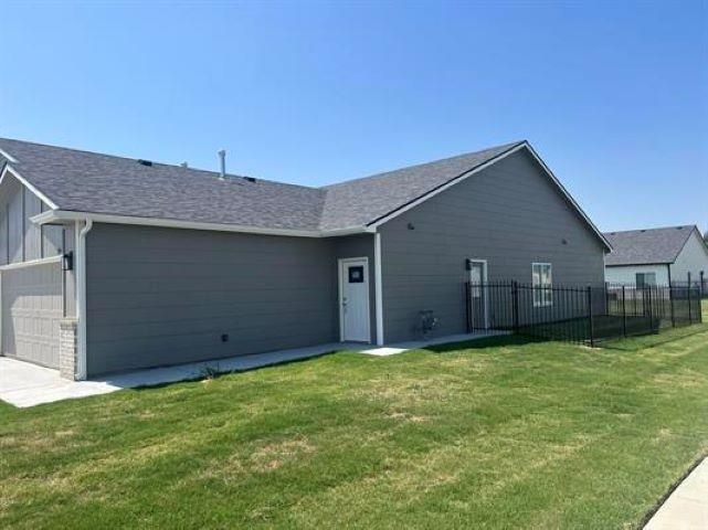 5230-5232 Cypress St, Bel Aire, KS 67226