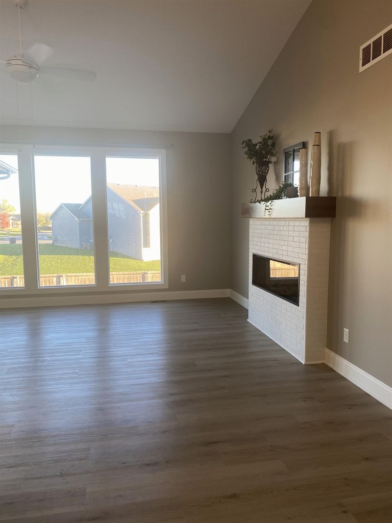 13710 E Morris Cir, Wichita, KS 67230