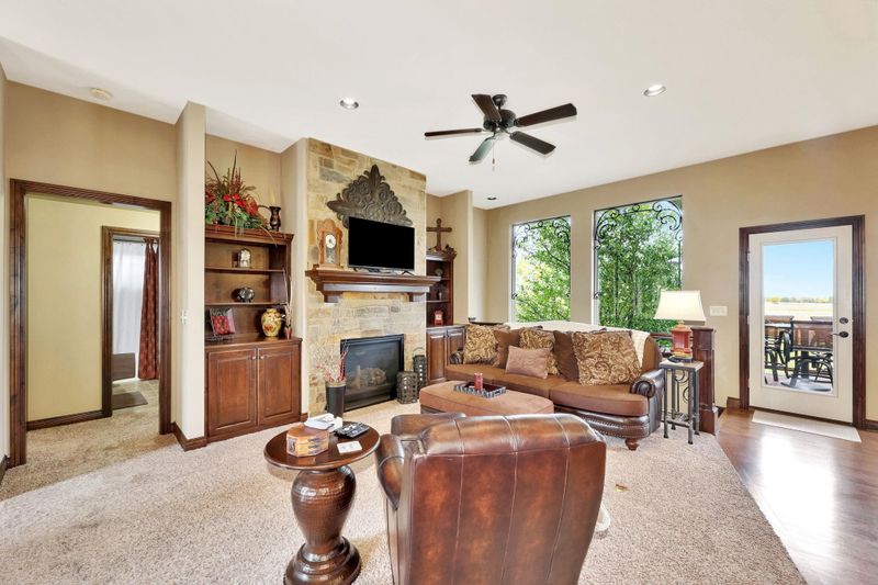 15502 E Mainsgate St, Wichita, KS 67228