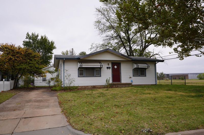 3354 S Gordon, Wichita, KS 67217