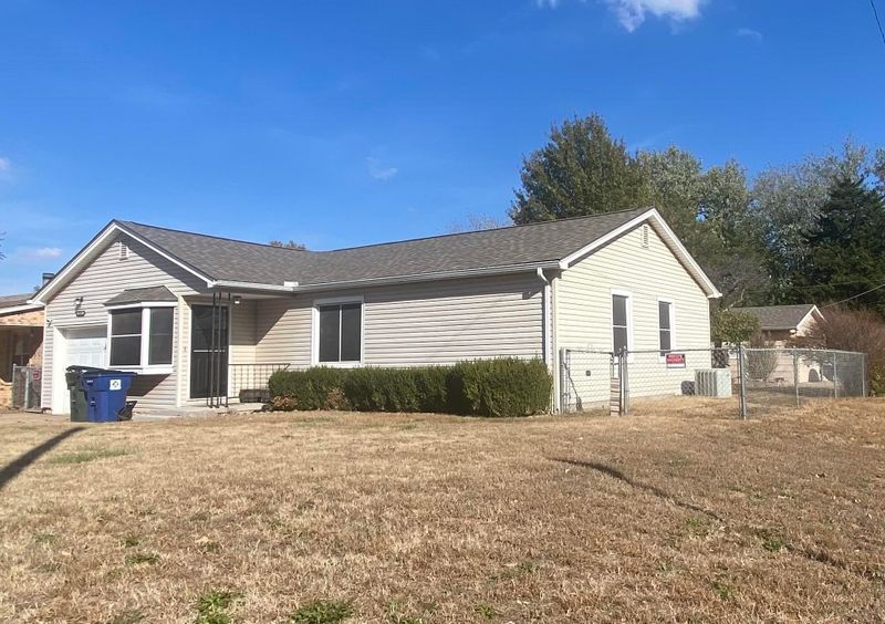 256 Stearns Ave, Haysville, KS 67060