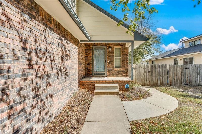 104 N Oak Forest Rd, Derby, KS 67037
