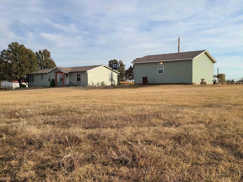 1725 E 140th, Mulvane, KS 67110