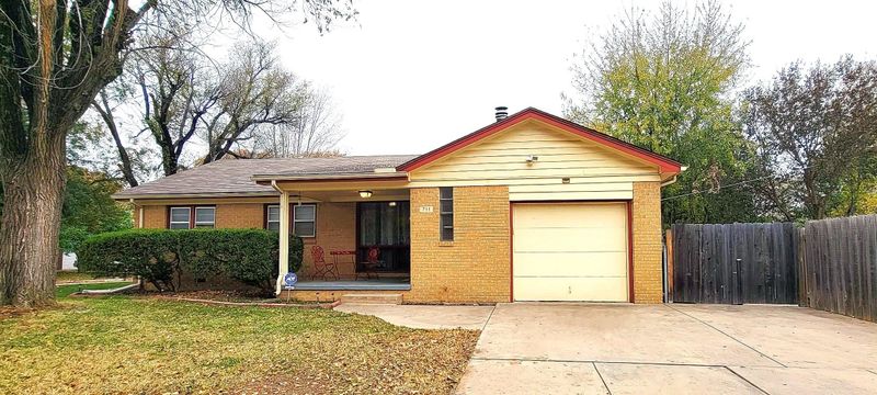 711 S Longfellow St, Wichita, KS 67207