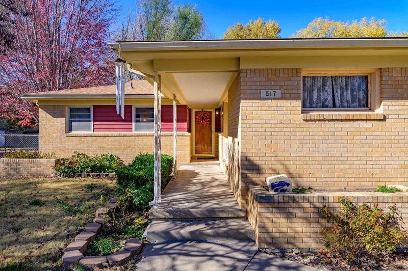 517 Charles Ave, Mulvane, KS 67110